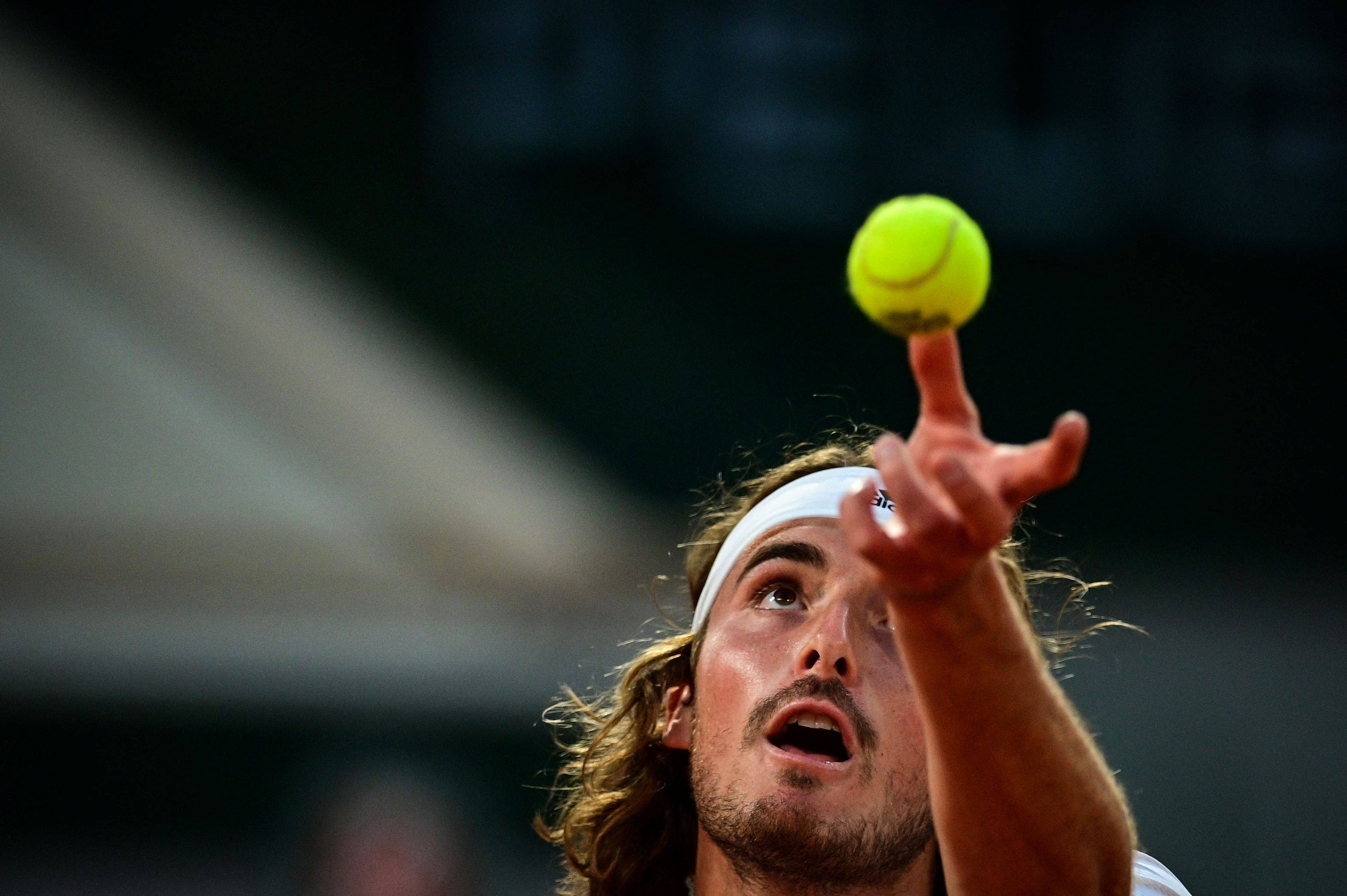 世界网球队险胜澳大利亚网球队,西西帕斯绝境逆转的简单介绍 世界网球队险胜澳大利亚网球队,西西帕斯绝境逆转的简单介绍