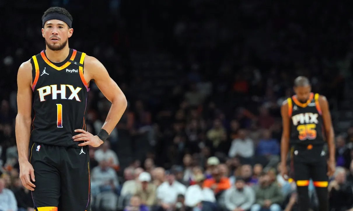 关于阿根廷男篮险胜热火,布克高光表现的信息 关于阿根廷男篮险胜热火,布克高光表现的信息