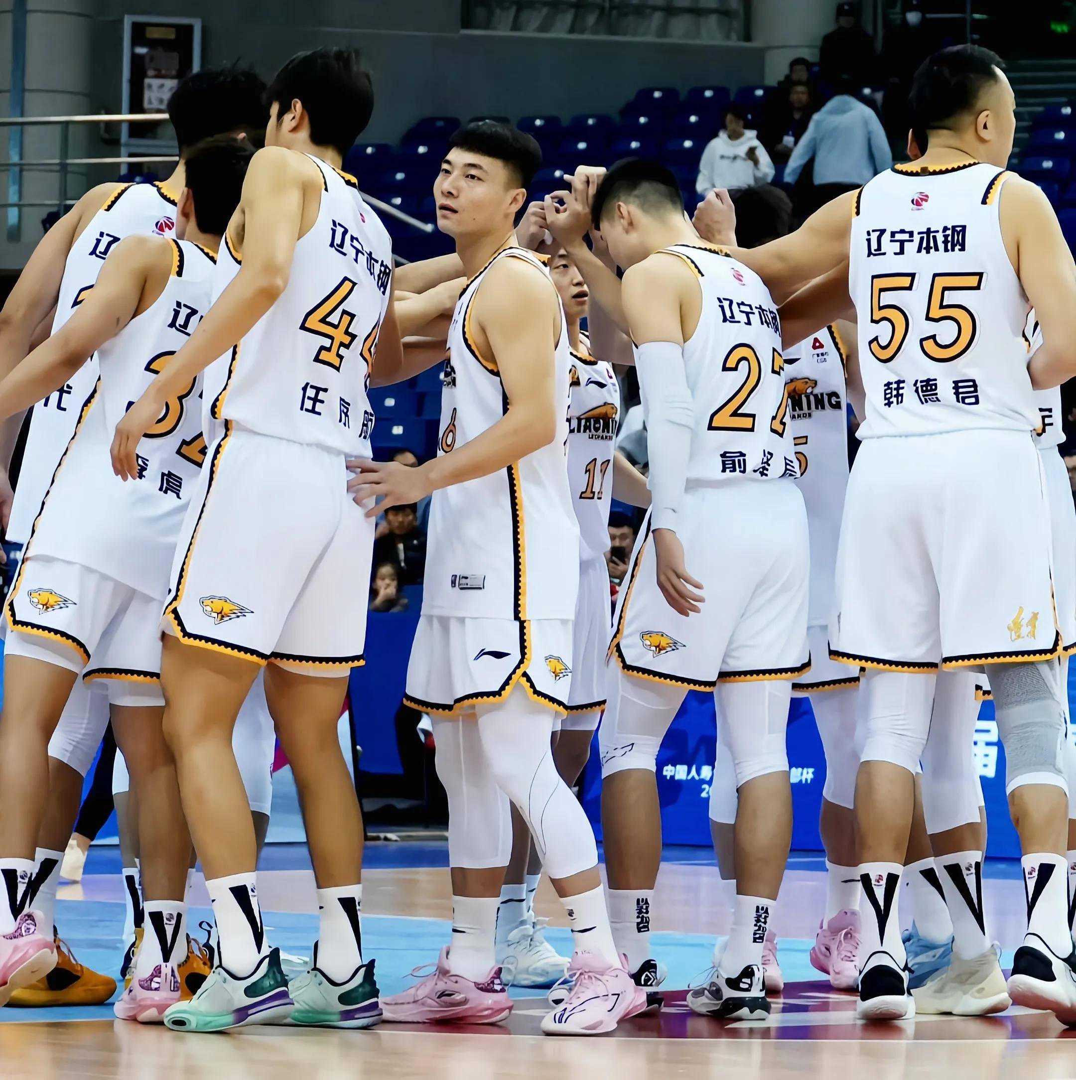 球星爆发!CBA赛场再现神级操作的简单介绍 球星爆发!CBA赛场再现神级操作的简单介绍