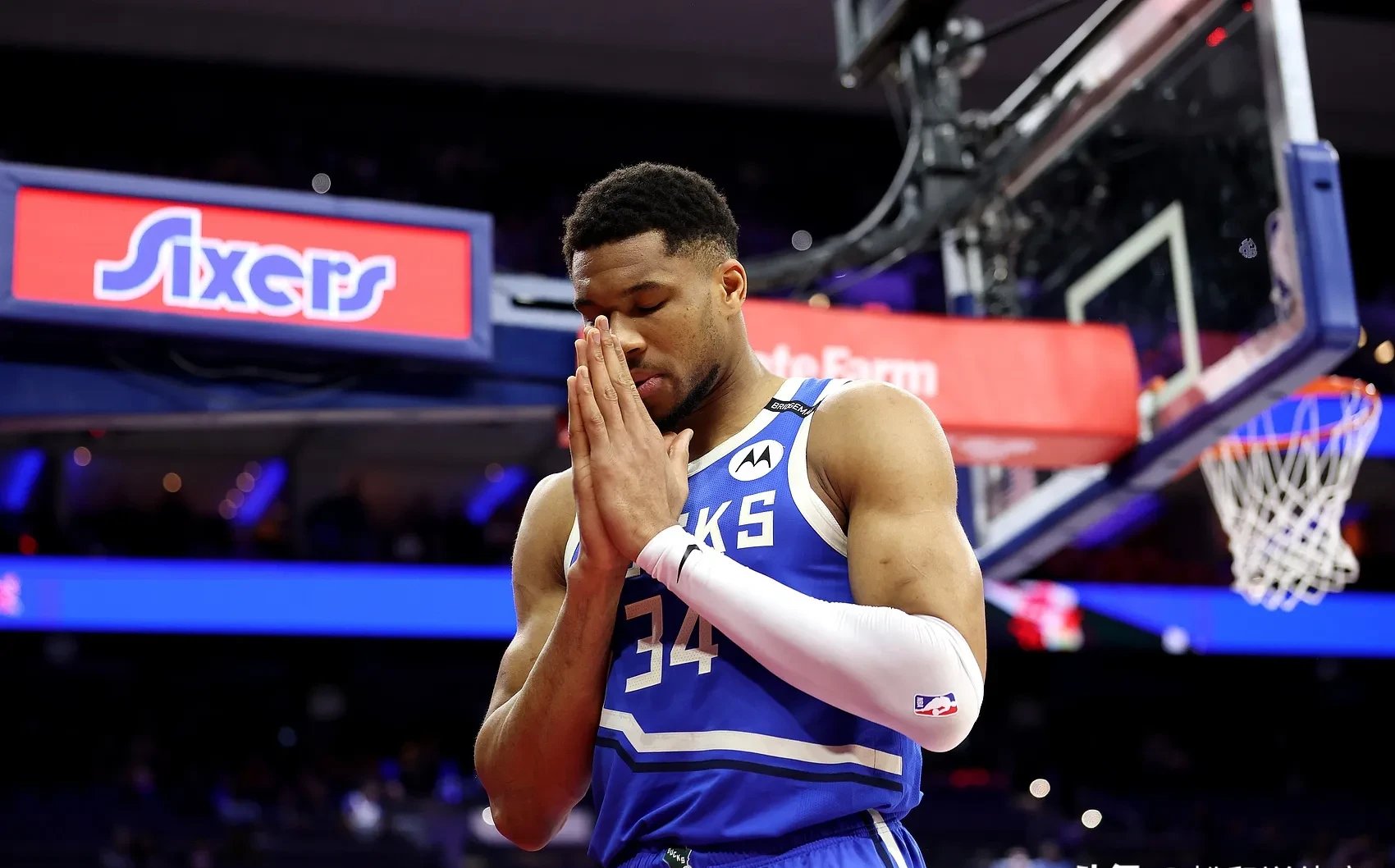 76人险胜天津队，字母哥刷新纪录