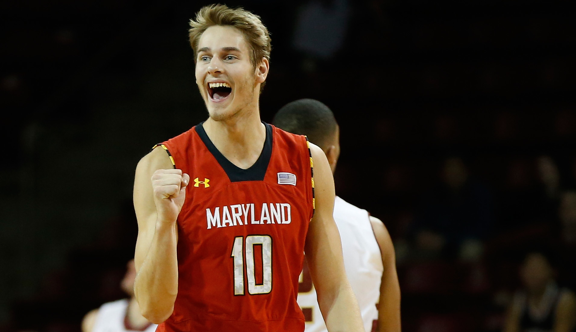 国王绝杀灰熊，王哲林惊艳四座