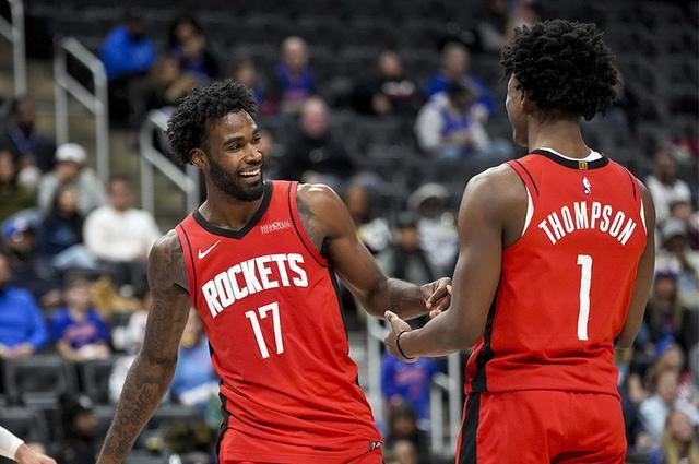 热火碾压福建队，范弗利特扛起全队