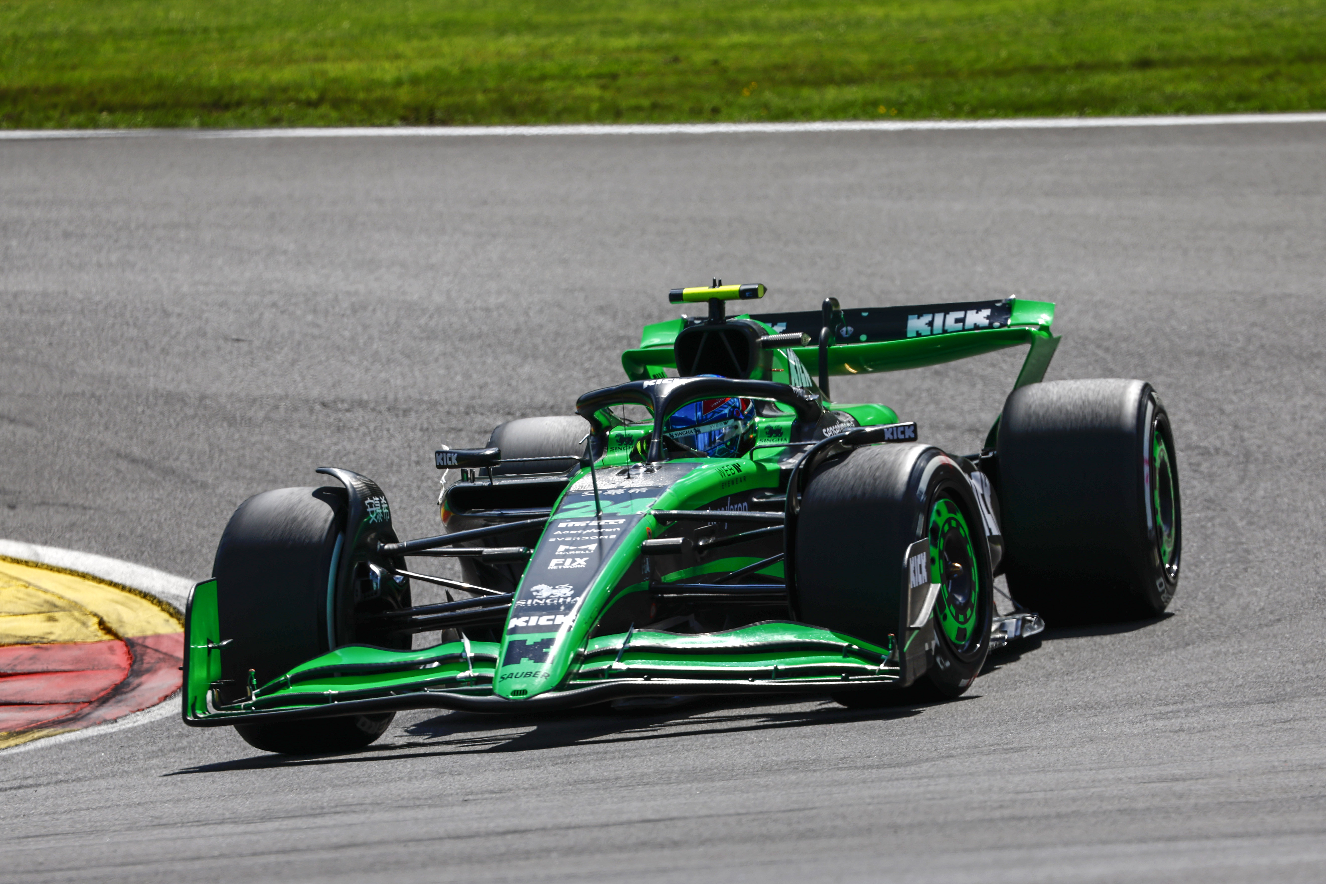 索伯车队横扫法拉利，拉塞尔惊艳四座