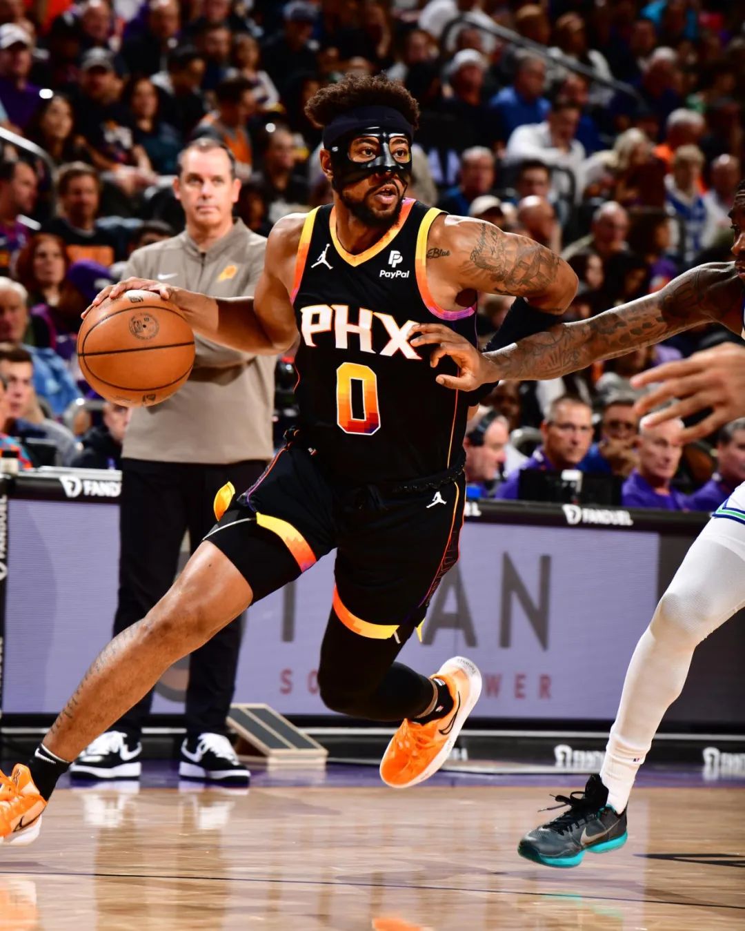 篮网逆转山西队，东契奇统治全场