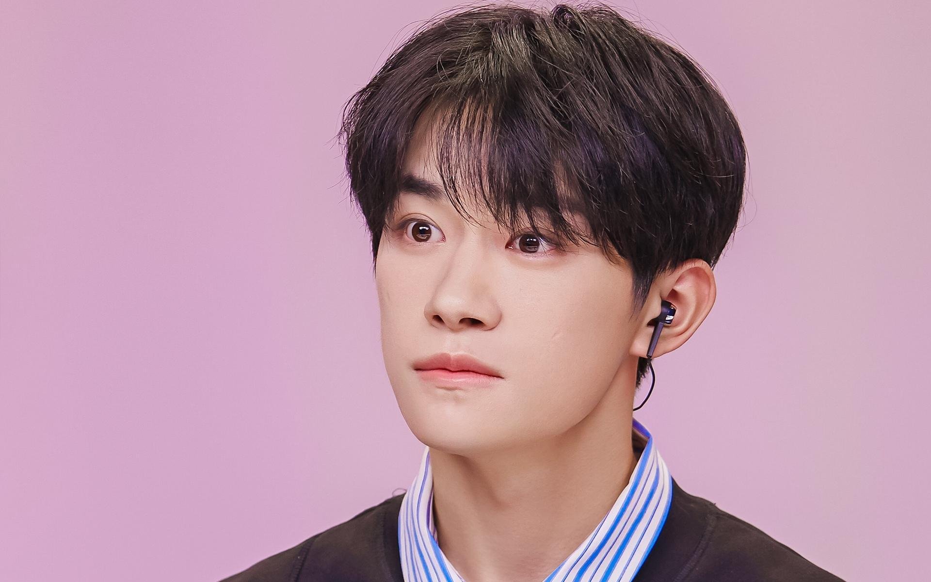 纪录粉碎机与国家脊梁，双重逆转中诞生的唯一性