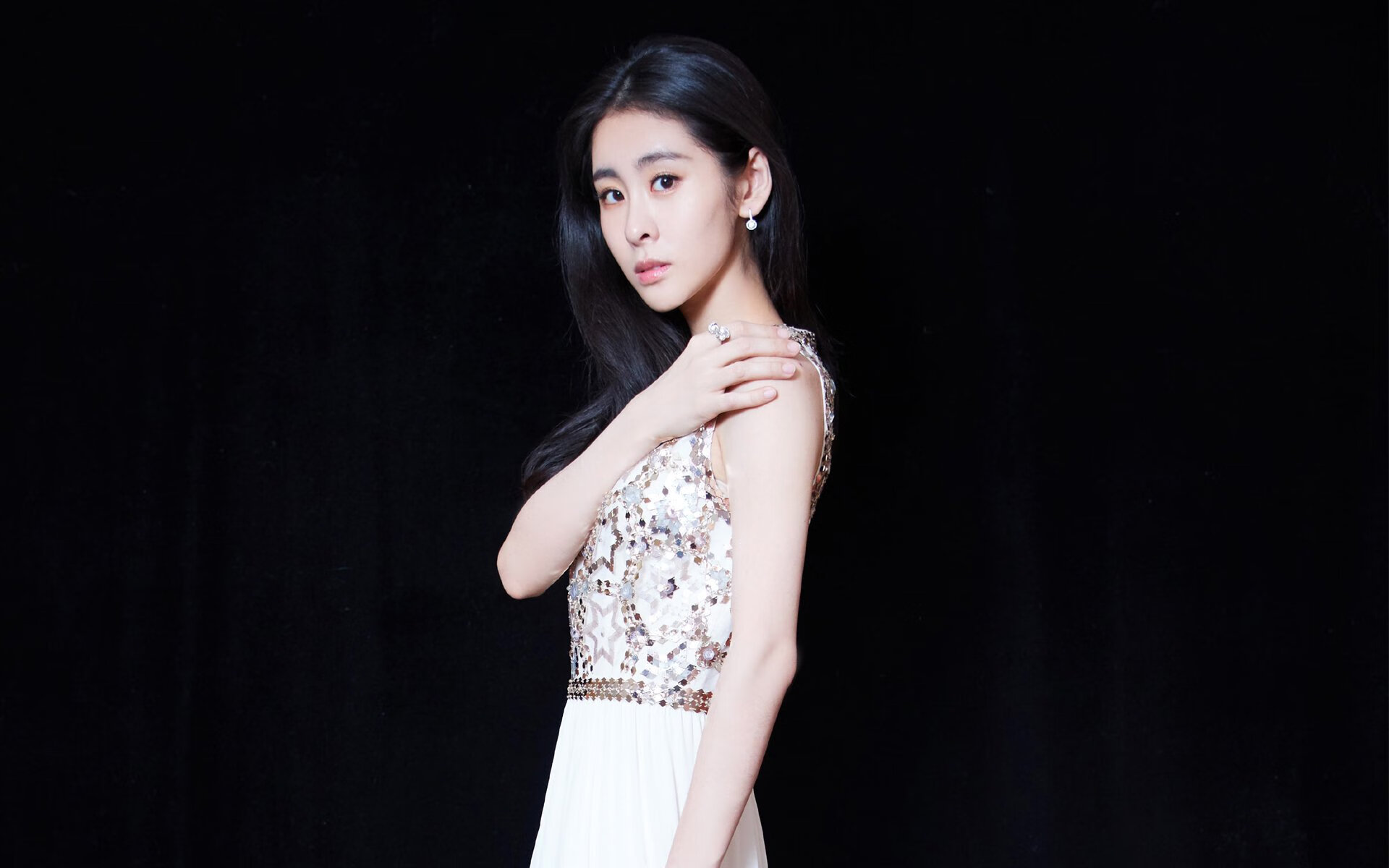 赛事冷门与王炸登场，奥地利队横扫日本队，樊振东惊艳四座