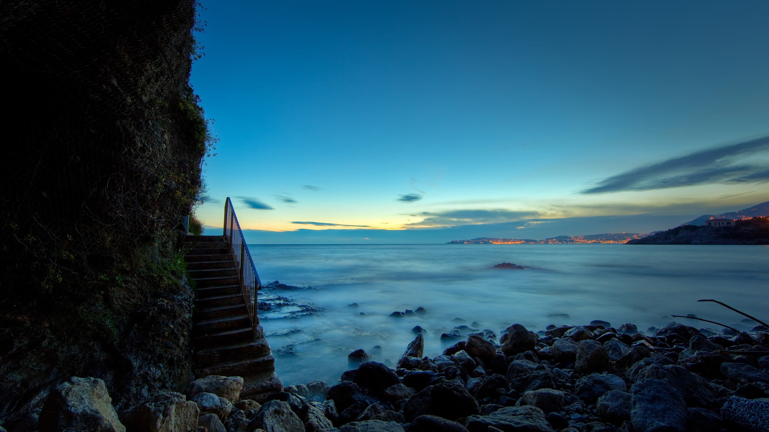 时空的哨音,当库尔图瓦筑起叹息之墙,枫叶国度于沙漠绽放